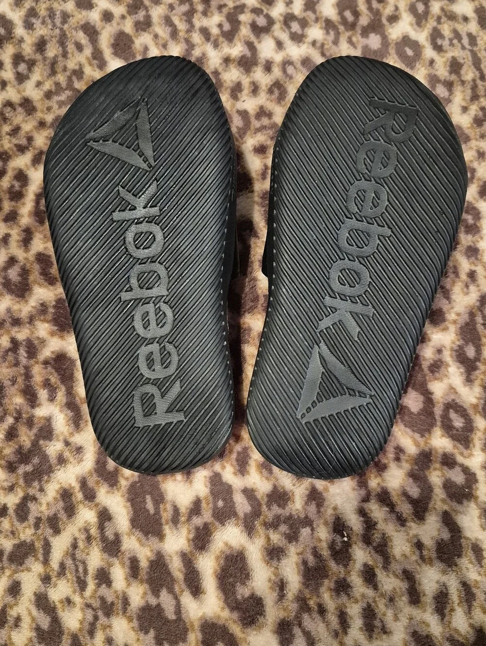 Reebok Boys Delta Vital Slide Sandals 3 Like New
